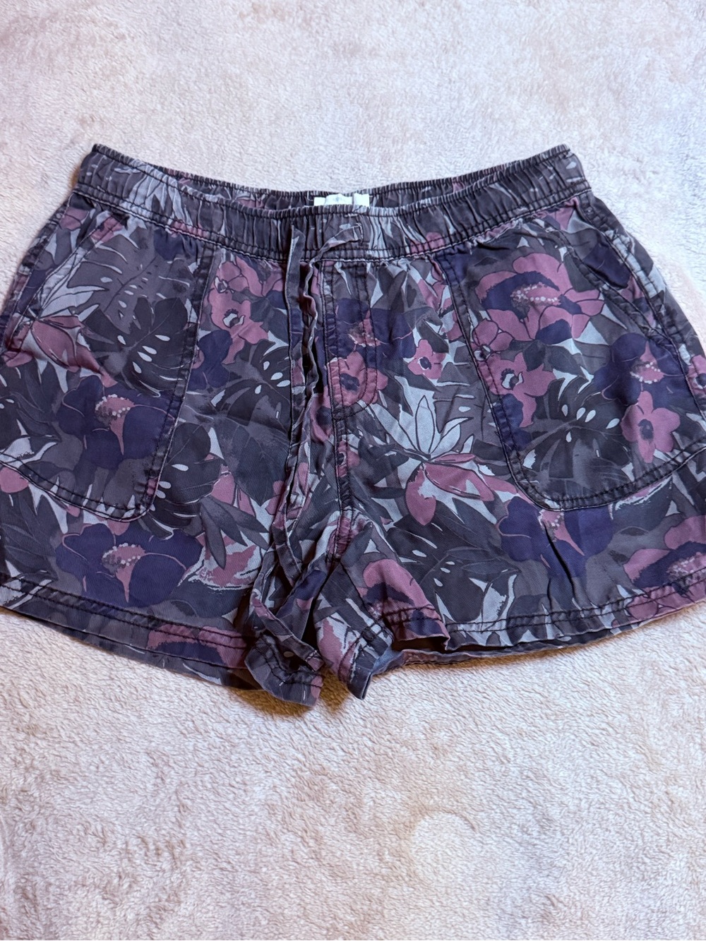 C&C California Women’s Floral Utility Shorts Purple Plum Drawstring Medium